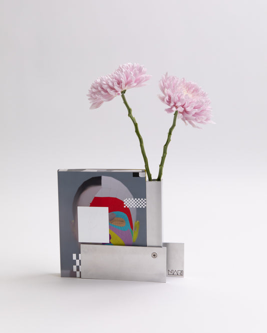NARI Vase & Book Holder