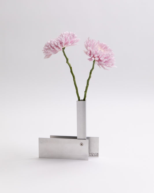 NARI Vase & Book Holder
